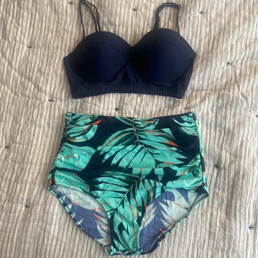 Womens 2piece swim suit